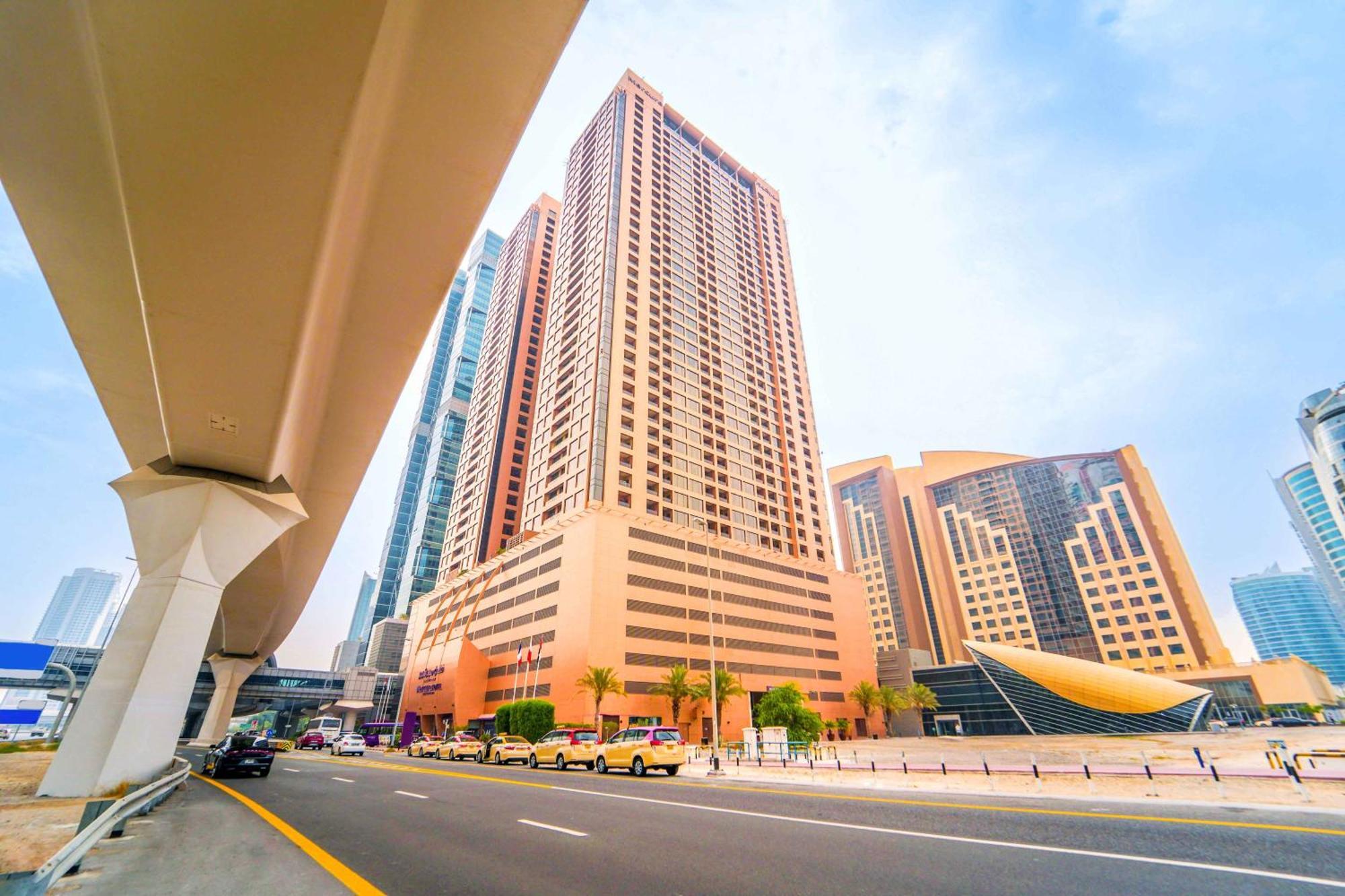 Mercure Dubai Barsha Heights Hotel Suites Exterior foto